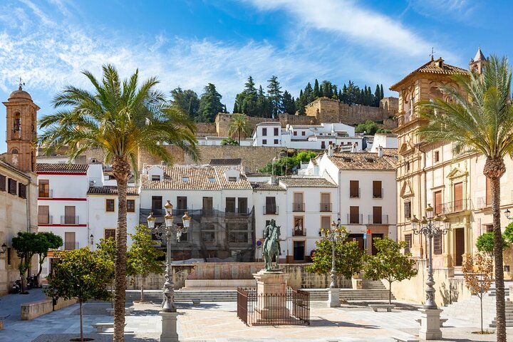 Private tour Historic Center of Antequera with Alcazaba
