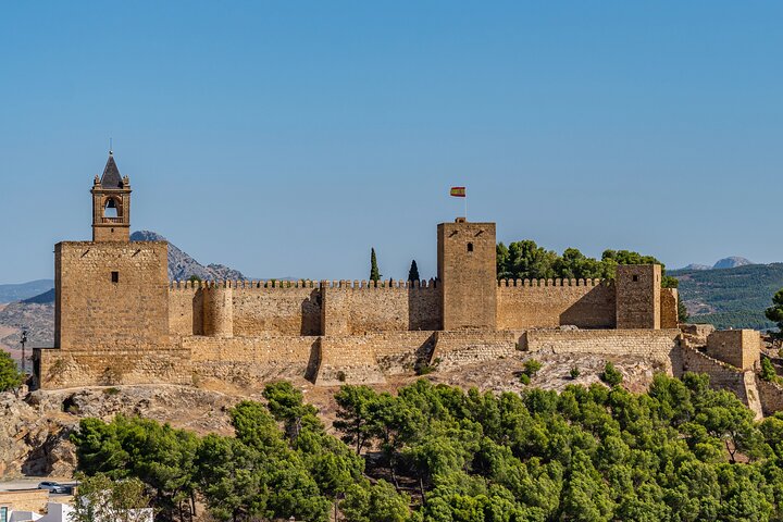 Private tour Historic Center of Antequera with Alcazaba