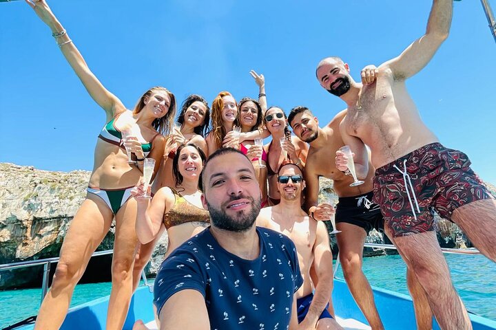 3 Hours Group Boat Tour to the Caves of Santa Maria di Leuca