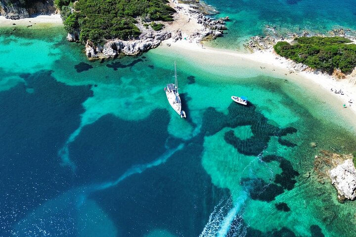 SpeedBoat Trip to 5 Islands of Ksamil & Swimming