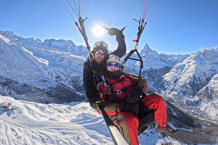 Zermatt Paragliding Tandem Flight with Matterhorn View (20–25min)