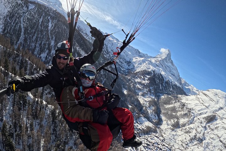 Zermatt Paragliding Tandem Flight with Matterhorn View (20–25min)