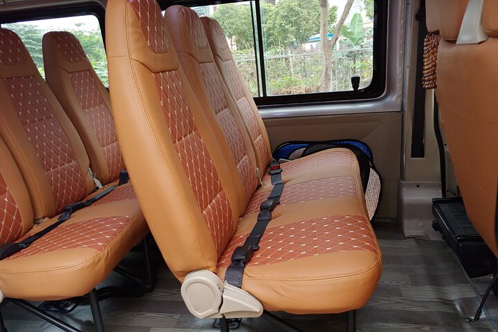 Private Transfers Hanoi Sapa One Way (Free Hotel Pickup)
