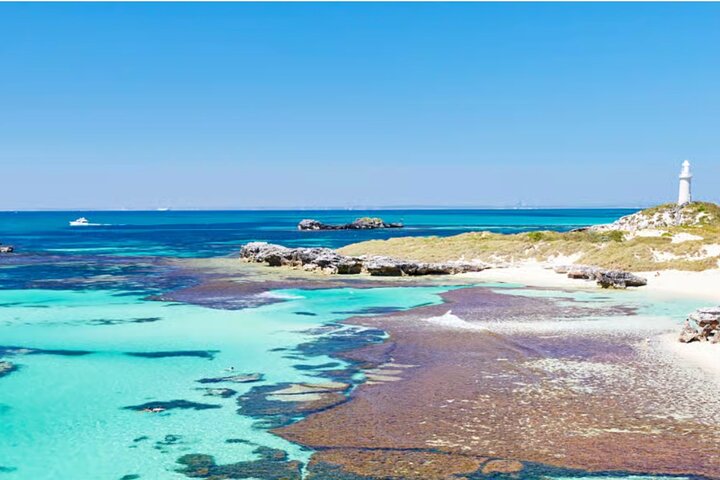 PUBLIC TOUR > Wadjemup Tour Rottnest Island E Bike Adventure