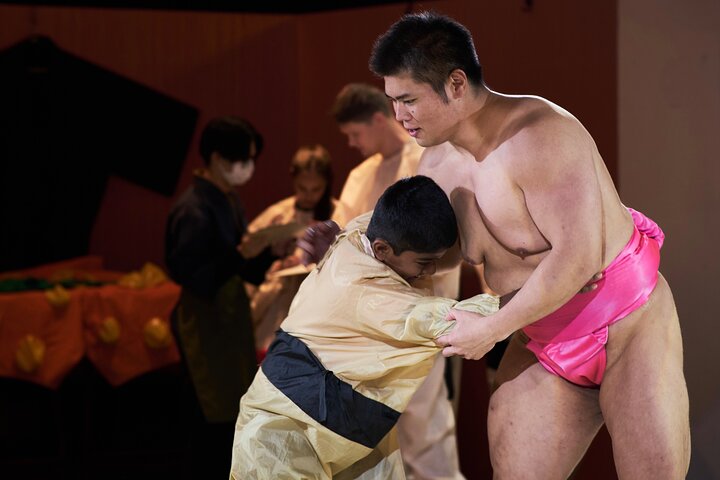 Osaka Sumo Experience: Live Show, Try Sumo & Hot Pot Meal