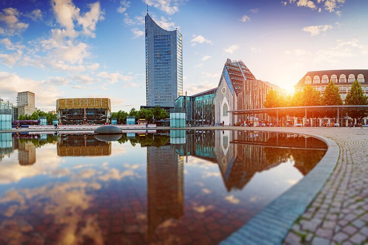 Leipzig exclusive : Guided bike tour for a private group