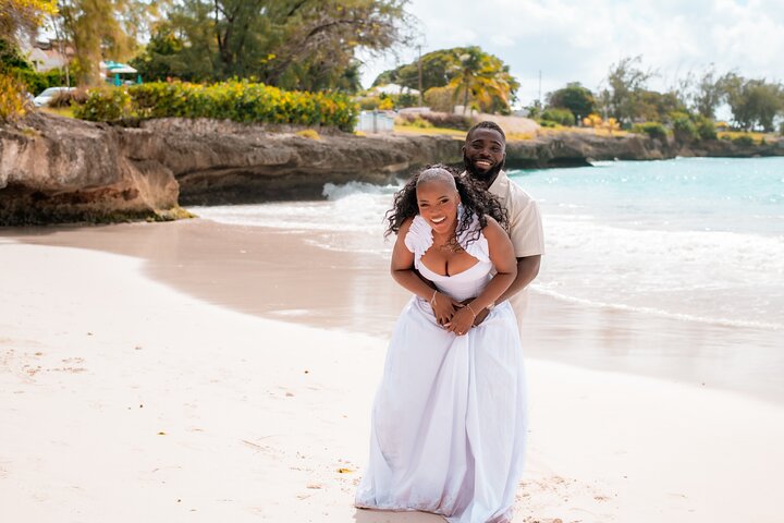 Private Vacation Photoshoot with Photographer Georgetown Bahamas