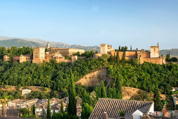 Granada Day Trip: Alhambra & Nazaries Palaces from Seville