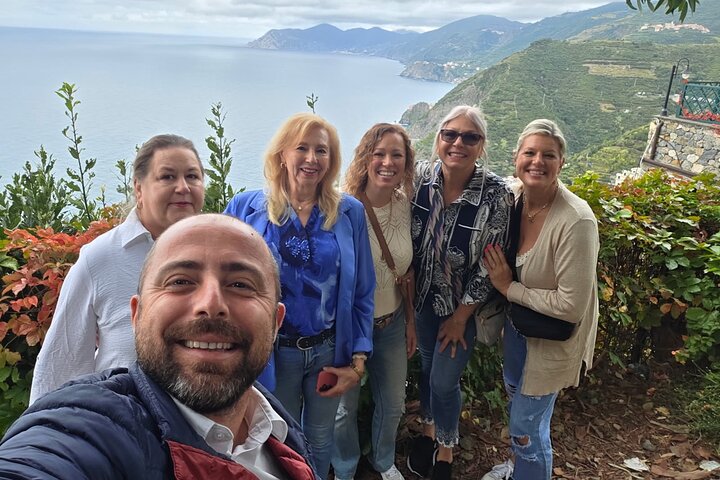 Pisa and 5 Terre Private Tour from La Spezia Port
