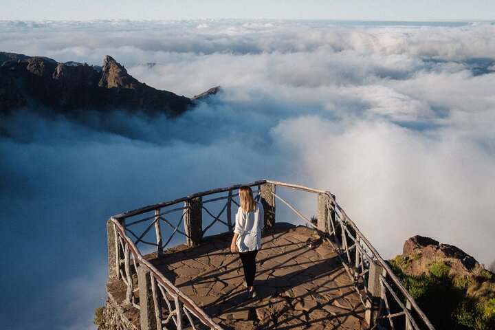 PR1 Sunrise Pico do Arieiro Self-Guided Hiking Transfer