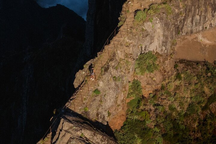 PR1 Sunrise Pico do Arieiro Self-Guided Hiking Transfer