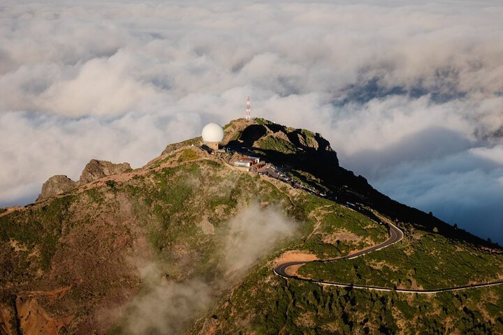 PR1 Sunrise Pico do Arieiro Self-Guided Hiking Transfer