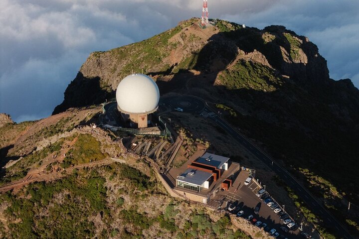 PR1 Sunrise Pico do Arieiro Self-Guided Hiking Transfer