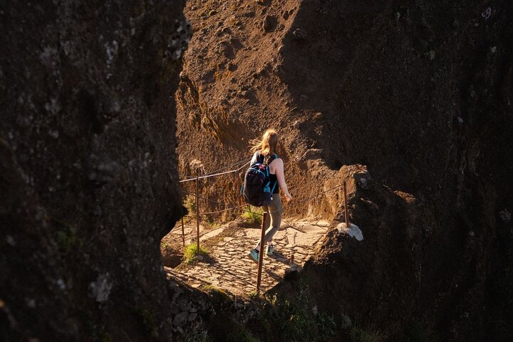 PR1 Sunrise Pico do Arieiro Self-Guided Hiking Transfer