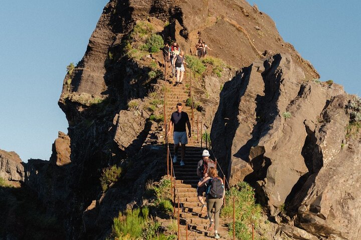 PR1 Sunrise Pico do Arieiro Self-Guided Hiking Transfer