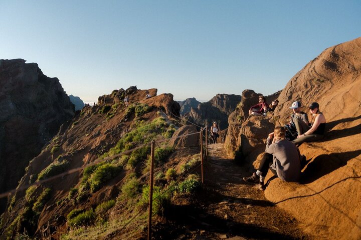 PR1 Sunrise Pico do Arieiro Self-Guided Hiking Transfer