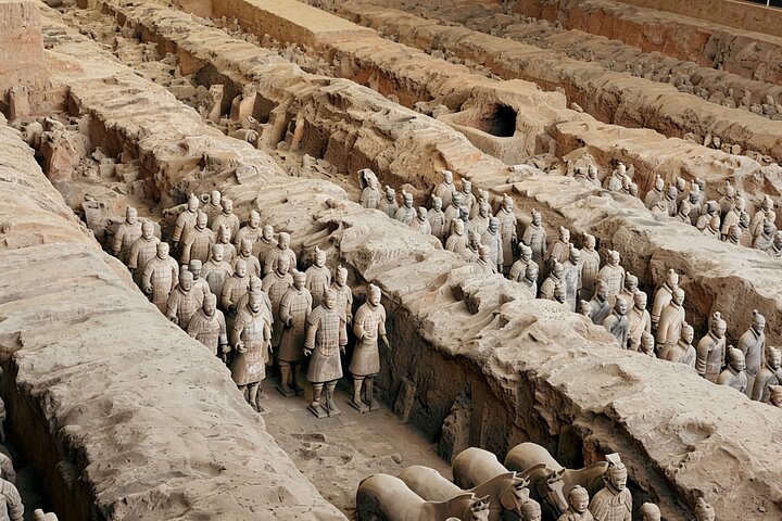 Zhengzhou Private Trip to Xi'an Terracotta Warriors & City Wall by Bullet Train