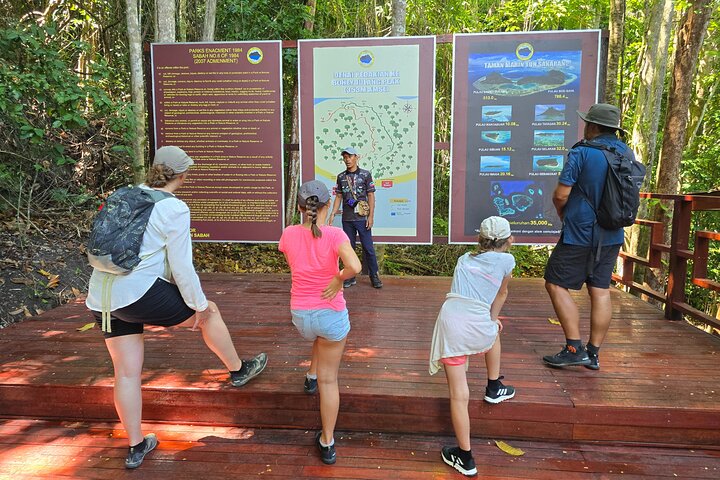 Island Hopping, Hike & Snorkel Semporna Tun Sakaran Marine Park