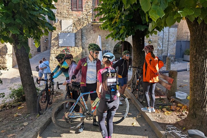 In the Footsteps of Francesco E Bike Tour from Perugia to Assisi