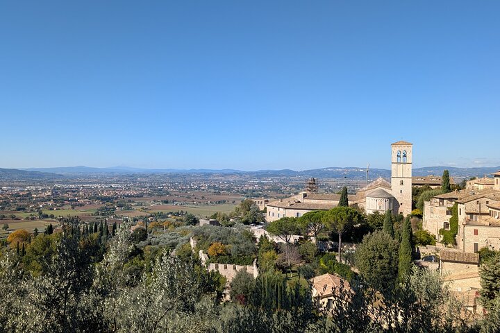 In the Footsteps of Francesco E Bike Tour from Perugia to Assisi