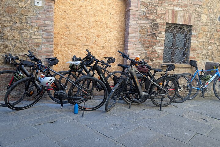 In the Footsteps of Francesco E Bike Tour from Perugia to Assisi