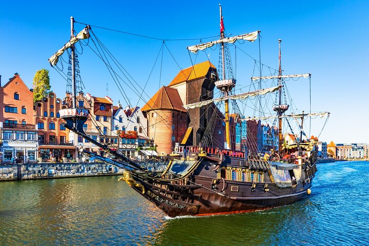 Deluxe Cruise Friendly Gdansk Tour