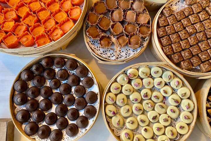 Rotterdam Walking Food Tour with Delicious Tastings
