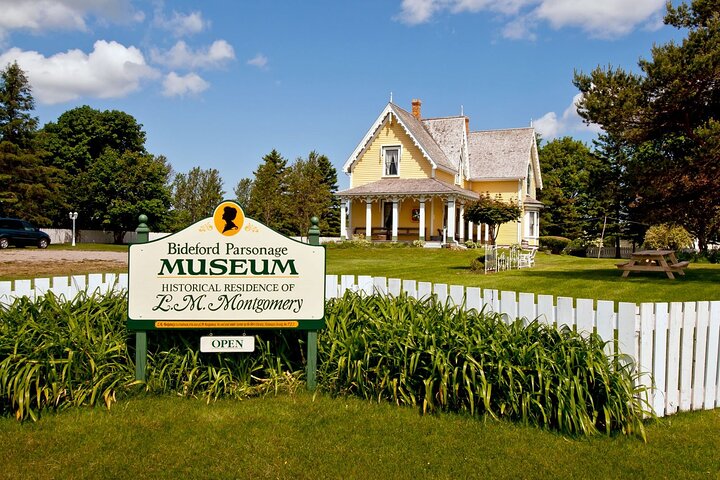 Luxury Anne of Green Gables Private Tour by Cyril Up to 6 Guests