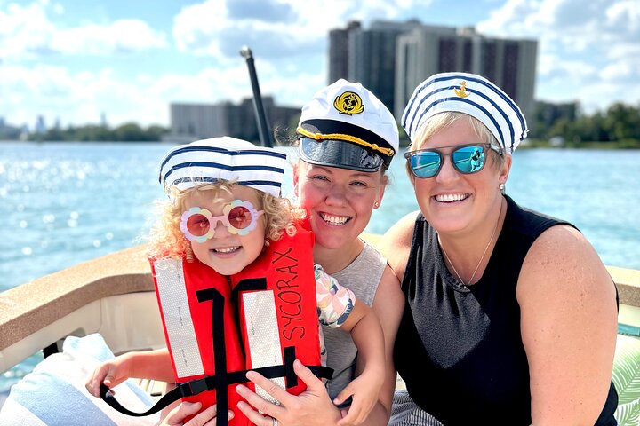 Weekday Private Detroit Luxury Cruise
