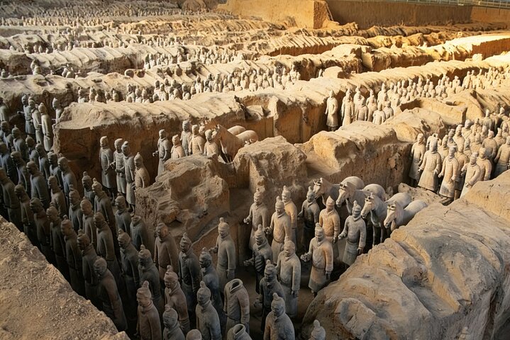Private Pingyao Bullet Train Trip to Xi'an: Terracotta Warriors and City Wall