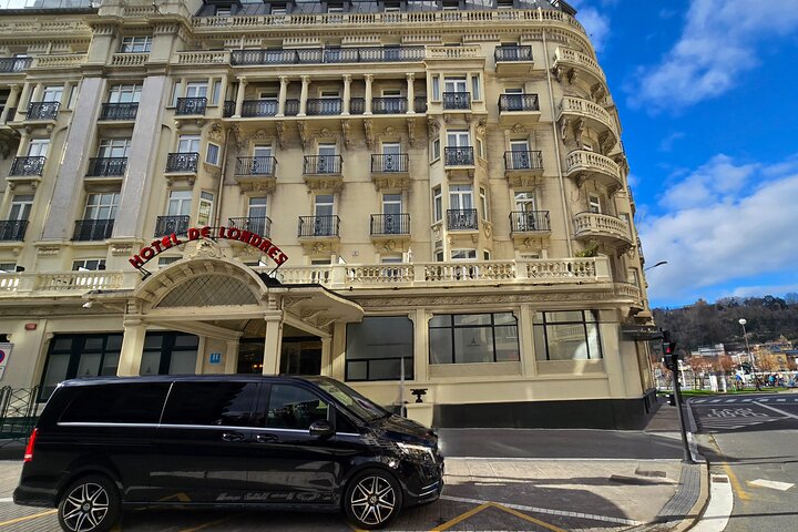 Private Transfers between Biarritz and San Sebastian