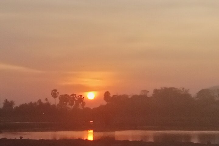KAMPOT: Pepper farm. Cave. Secret Lake. Kep Crab market & Salt..