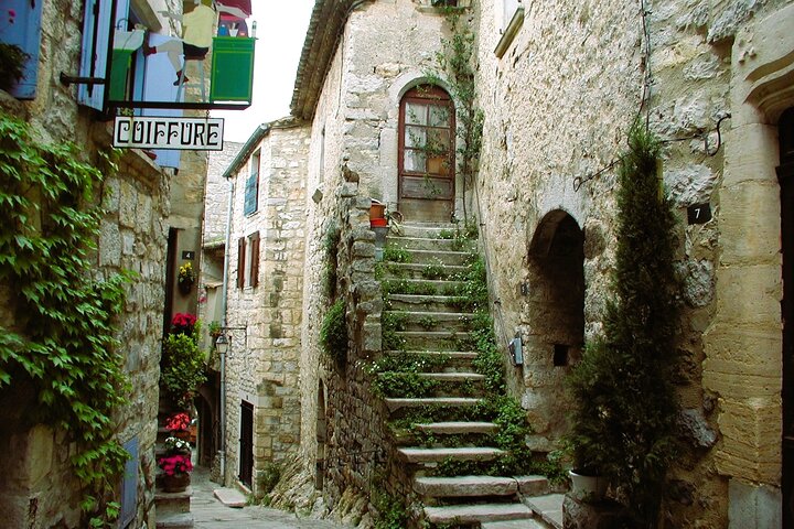 Discover Occitanie and the surroundings