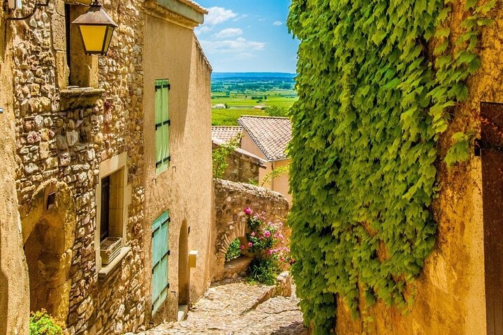 Discover Occitanie and the surroundings
