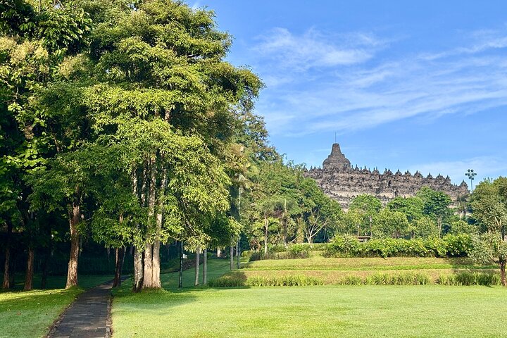 Borobudur Full Climb Up And Prambanan ALL INCLUSIVE PRIVATE Tour