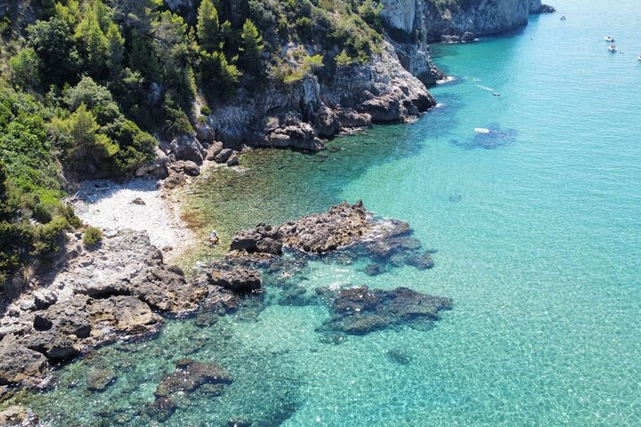 Tour the Caves of the Corsairs Private