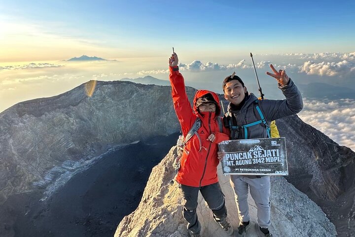 Mount Agung Sunrise Trekking to Highest Peak 3,142m And 2,900m