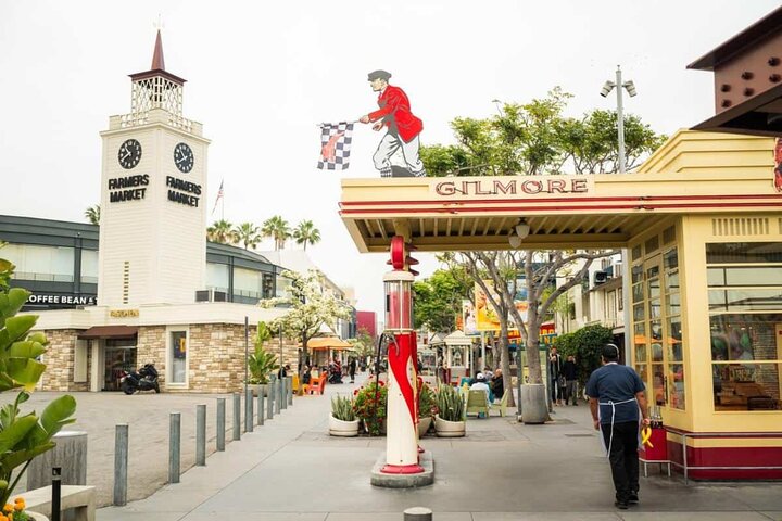 Los Angeles Private Tour with Pickup and Drop-Off for up to 8