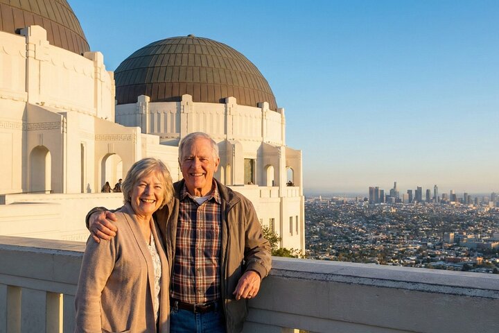 Los Angeles Private Tour with Pickup and Drop-Off for up to 8