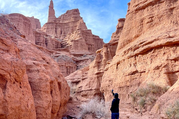 All-Inclusive Day Trip: Burana, Canyons & Issyk Kul with Pickup