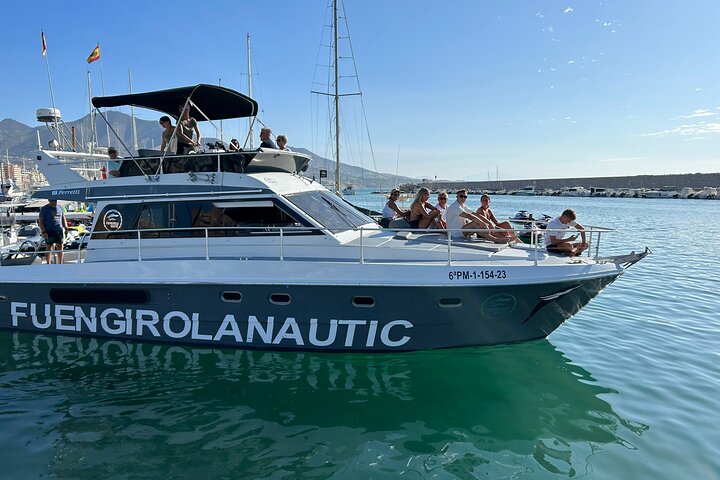 Boat Trip in Fuengirola, Dolphin Watching and Drinks