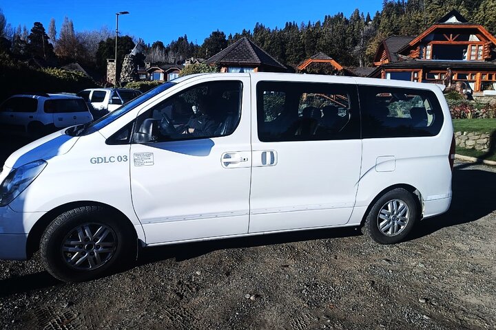 Private transfer from Villa La Angostura to Bariloche Airport
