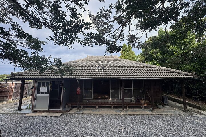 Near Churaumi Aquarium | Longevity Secrets × Food & Culture