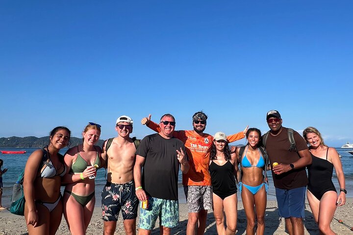 Isla Tortuga Premium: snorkeling, Monkeys & Private Beach Spot