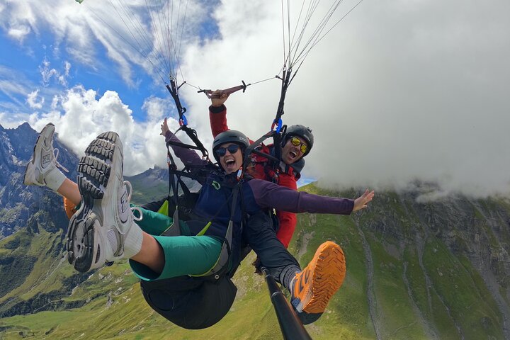 Mürren Lauterbrunnen: Paragliding Panorama Tandem Flights
