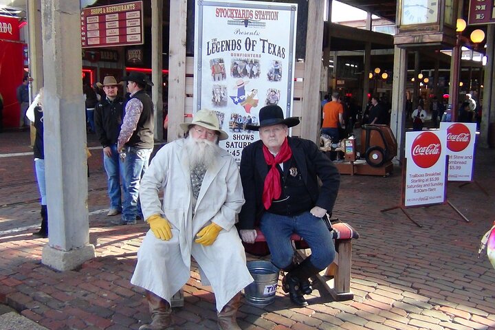 Fort Worth Heritage & Landmarks 70 Min & 3 Hours Van Tour