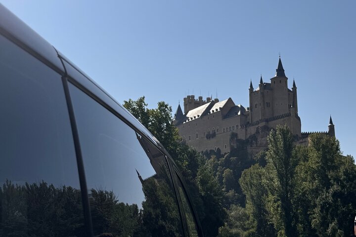 Segovia Walking Private Tour 3 hours with tickets included