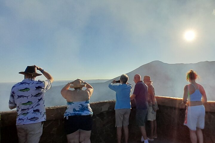 Explore 3 Volcanoes in One Day "Mombacho+Apoyo+Masaya"