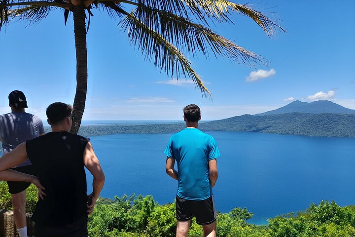 Explore 3 Volcanoes in One Day "Mombacho+Apoyo+Masaya"