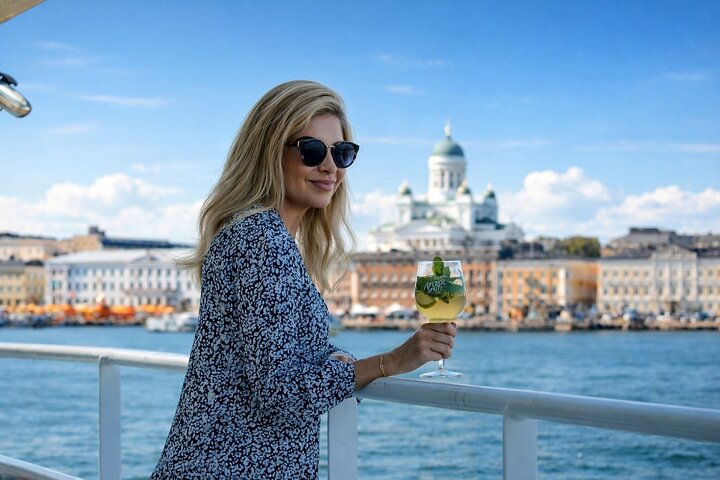 Sightseeing Cruise in Archipelago of Helsinki